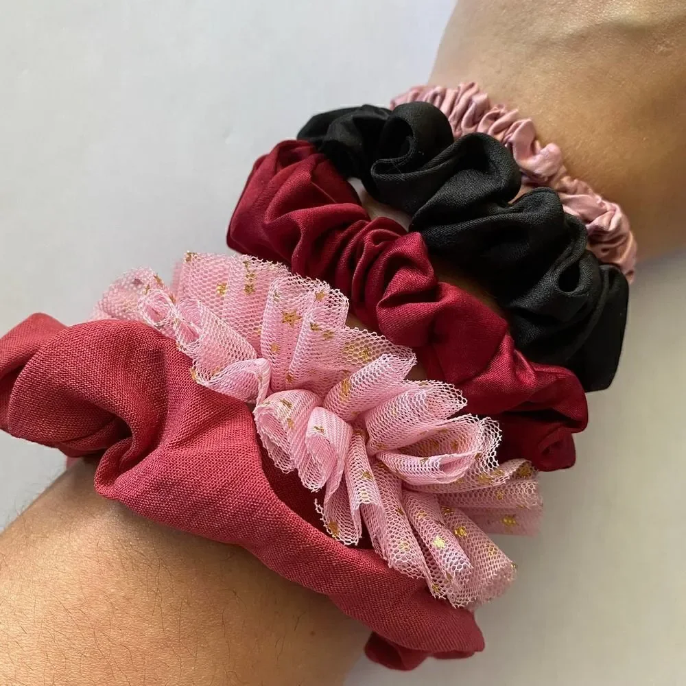 Set of 5 Scrunchies - Burgundy Pink Stars